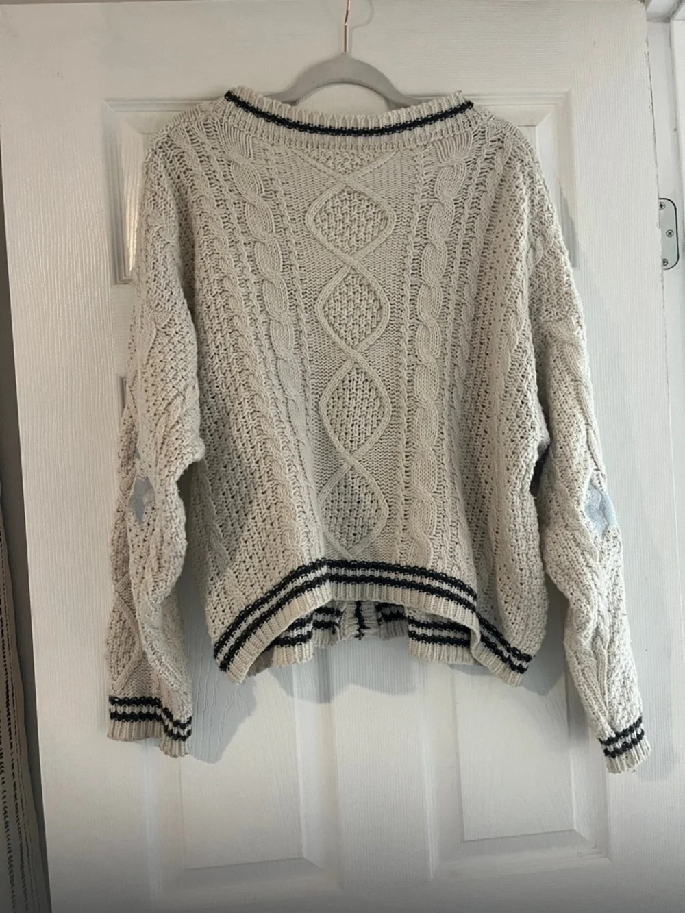 Taylor Swift Cream Cable-Knit Cardigan with Black Stripe‎ Trim- missing button